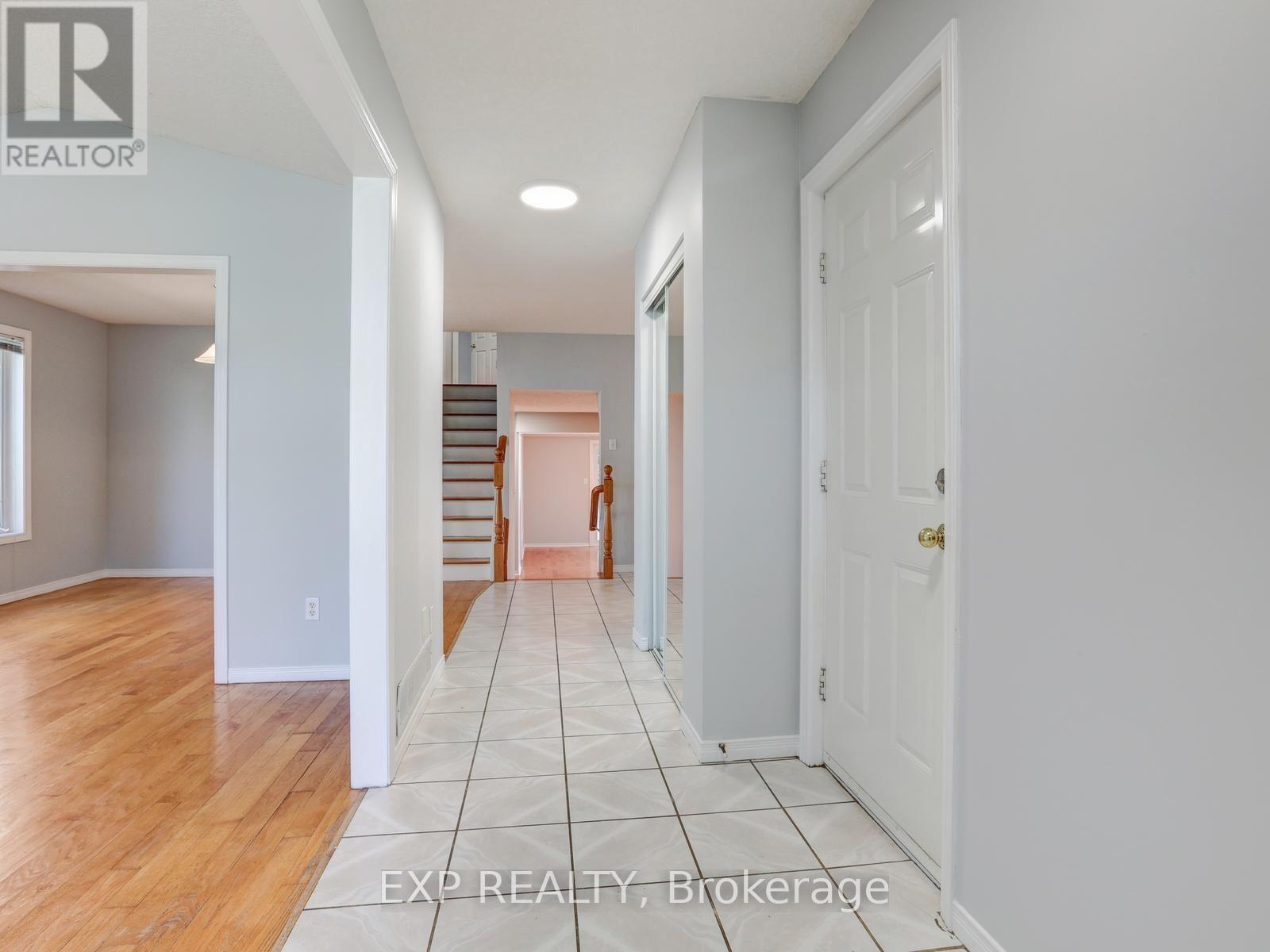 163 Daimler Drive Property Photo 5