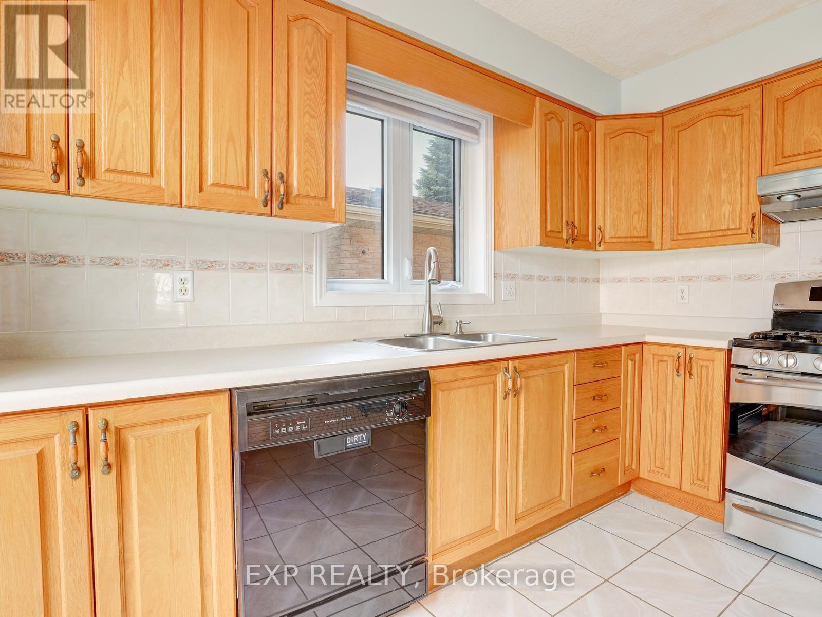 163 Daimler Drive Property Photo 15