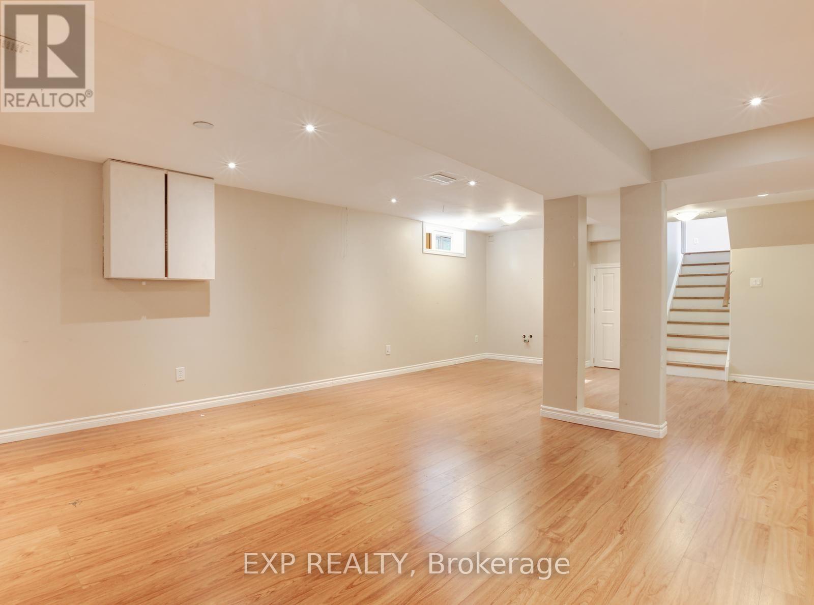 163 Daimler Drive Property Photo 43