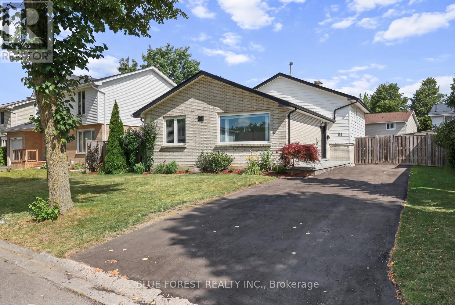 55 Archer Crescent Property Photo 1