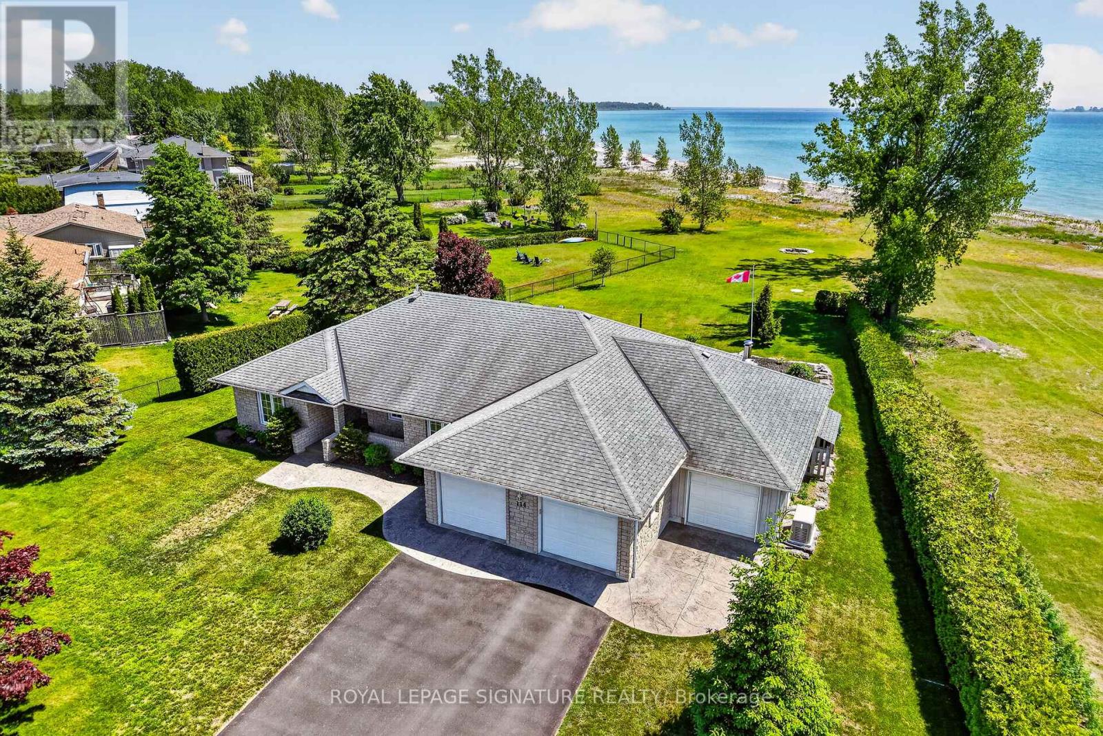 114 Lakehurst Street Property Photo
