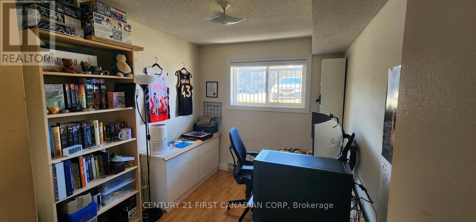 114 - 1 Jacksway Crescent Property Photo 7