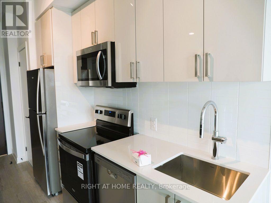 903 - 2782 Barton Street N Property Photo 5