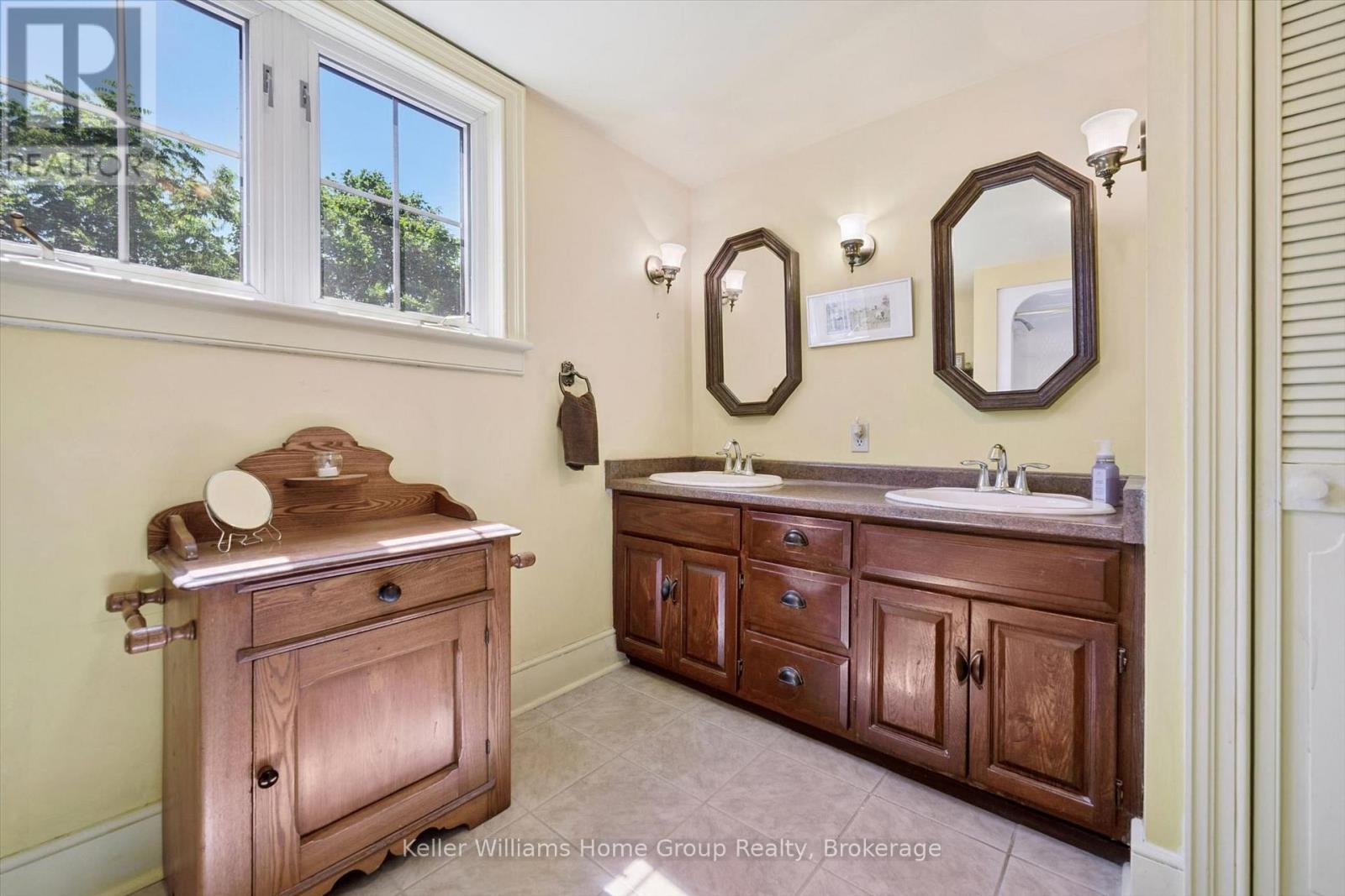 996 Scotland Street Property Photo 39