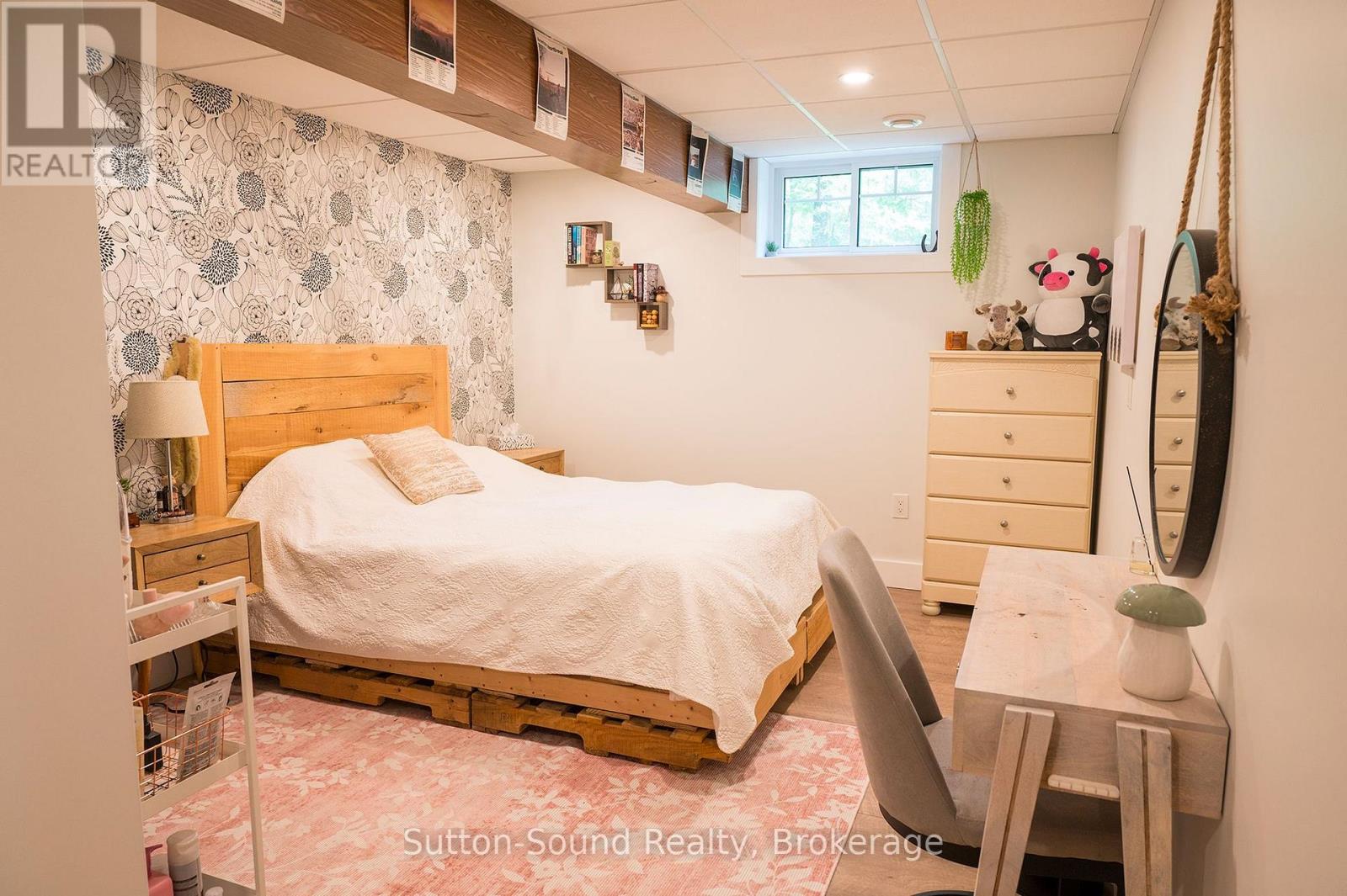 286 Balmy Beach Road N Property Photo 34