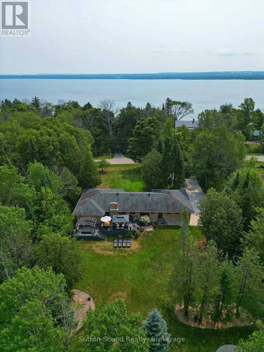 286 Balmy Beach Road N Property Photo 48