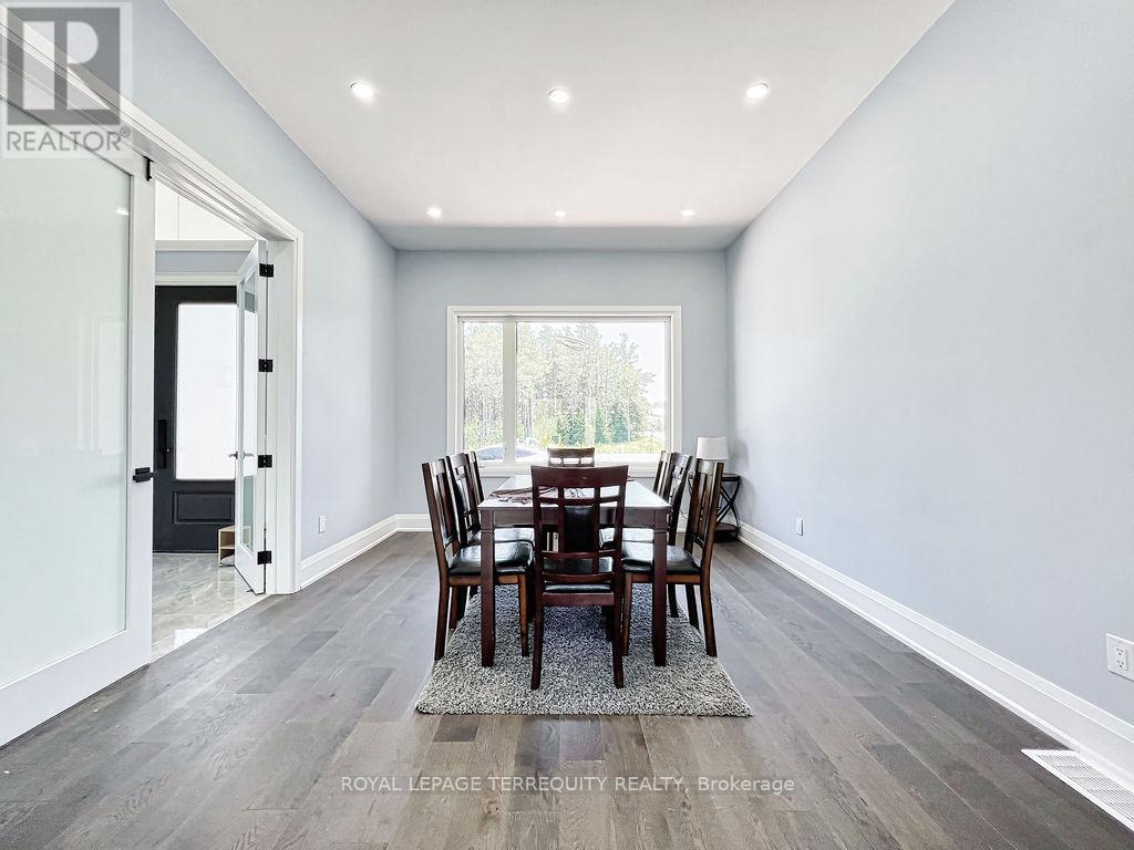 9 Rustlewood Avenue Property Photo 15