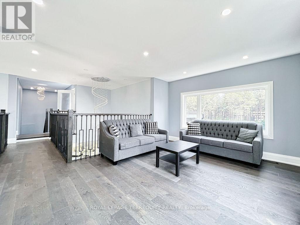 9 Rustlewood Avenue Property Photo 19