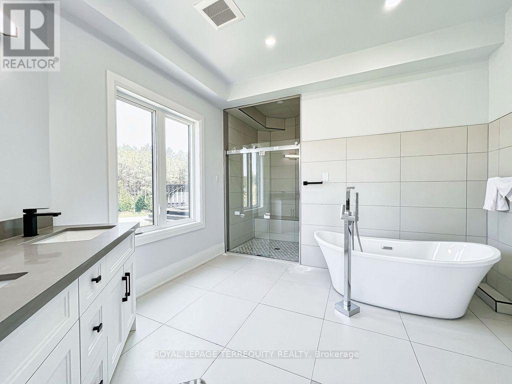 9 Rustlewood Avenue Property Photo 22