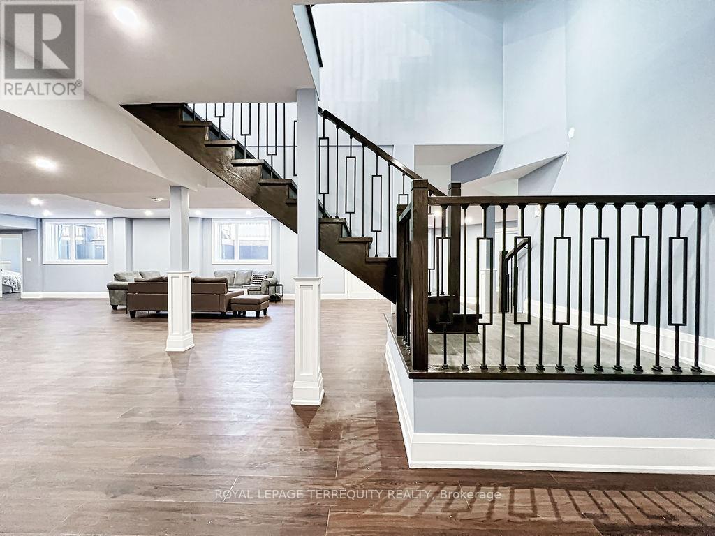 9 Rustlewood Avenue Property Photo 30