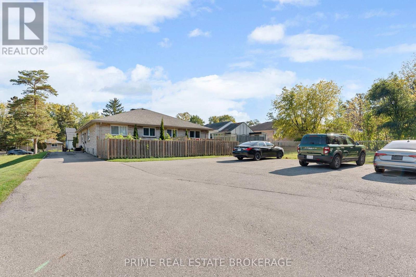 3b - 231 Greenwood Avenue Property Photo 6