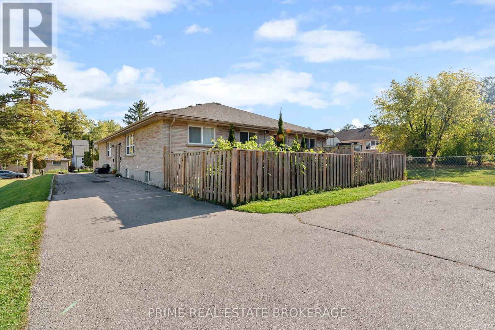 3b - 231 Greenwood Avenue Property Photo 7