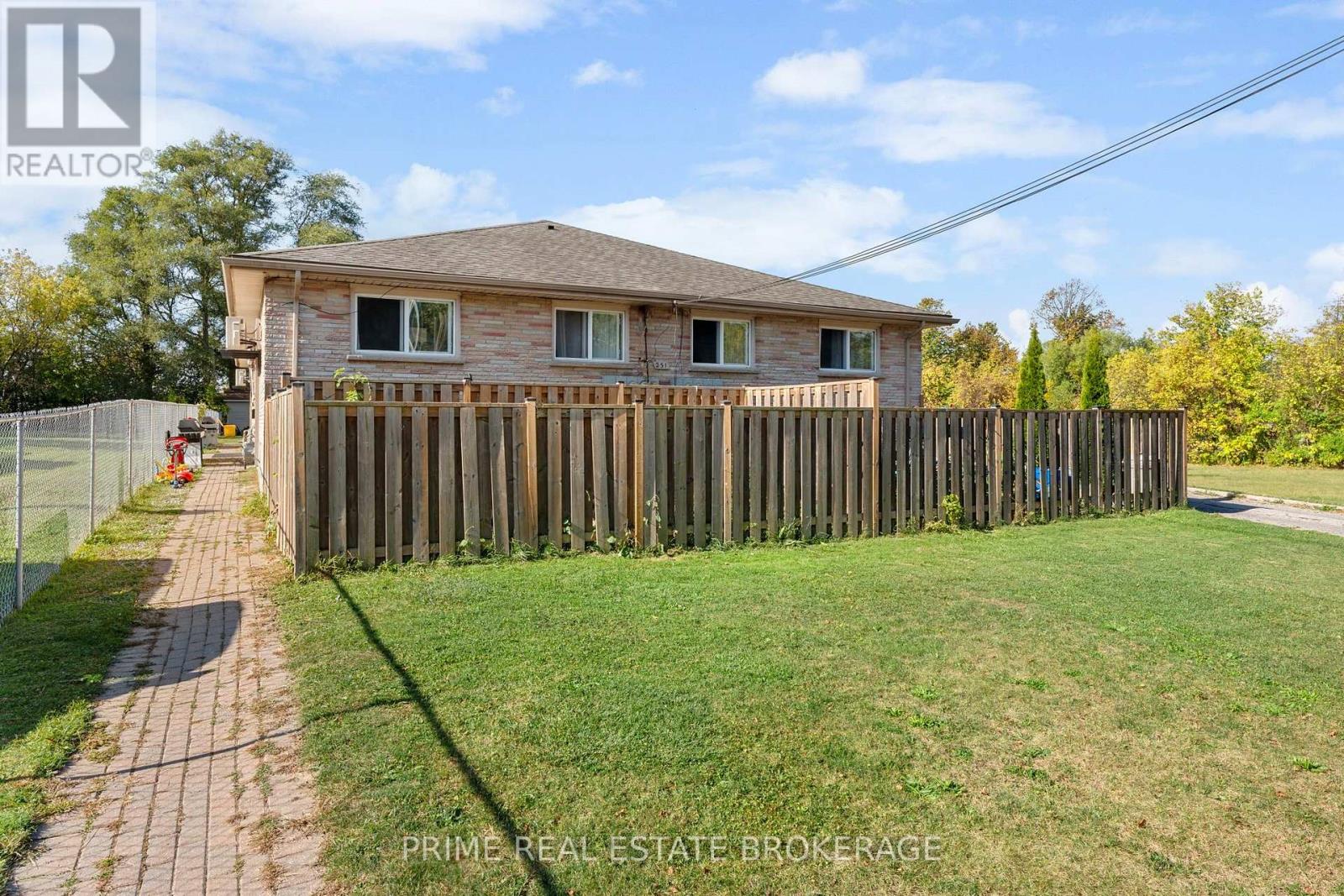 3b - 231 Greenwood Avenue Property Photo 9