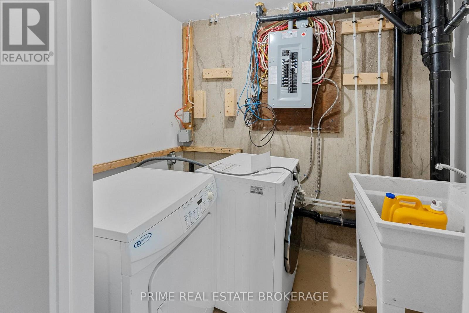 3b - 231 Greenwood Avenue Property Photo 16