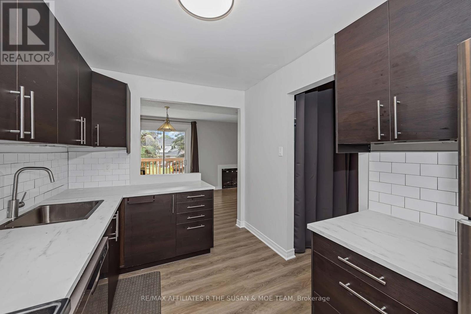 6 - 500 Fenerty Court Property Photo 14