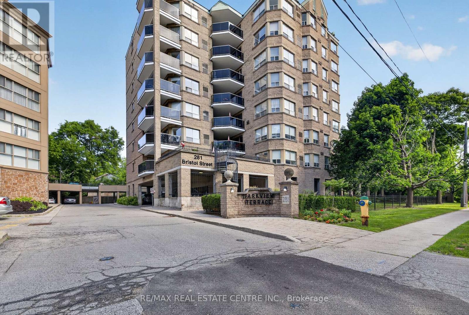 602 - 281 BRISTOL STREET Property Photo 1