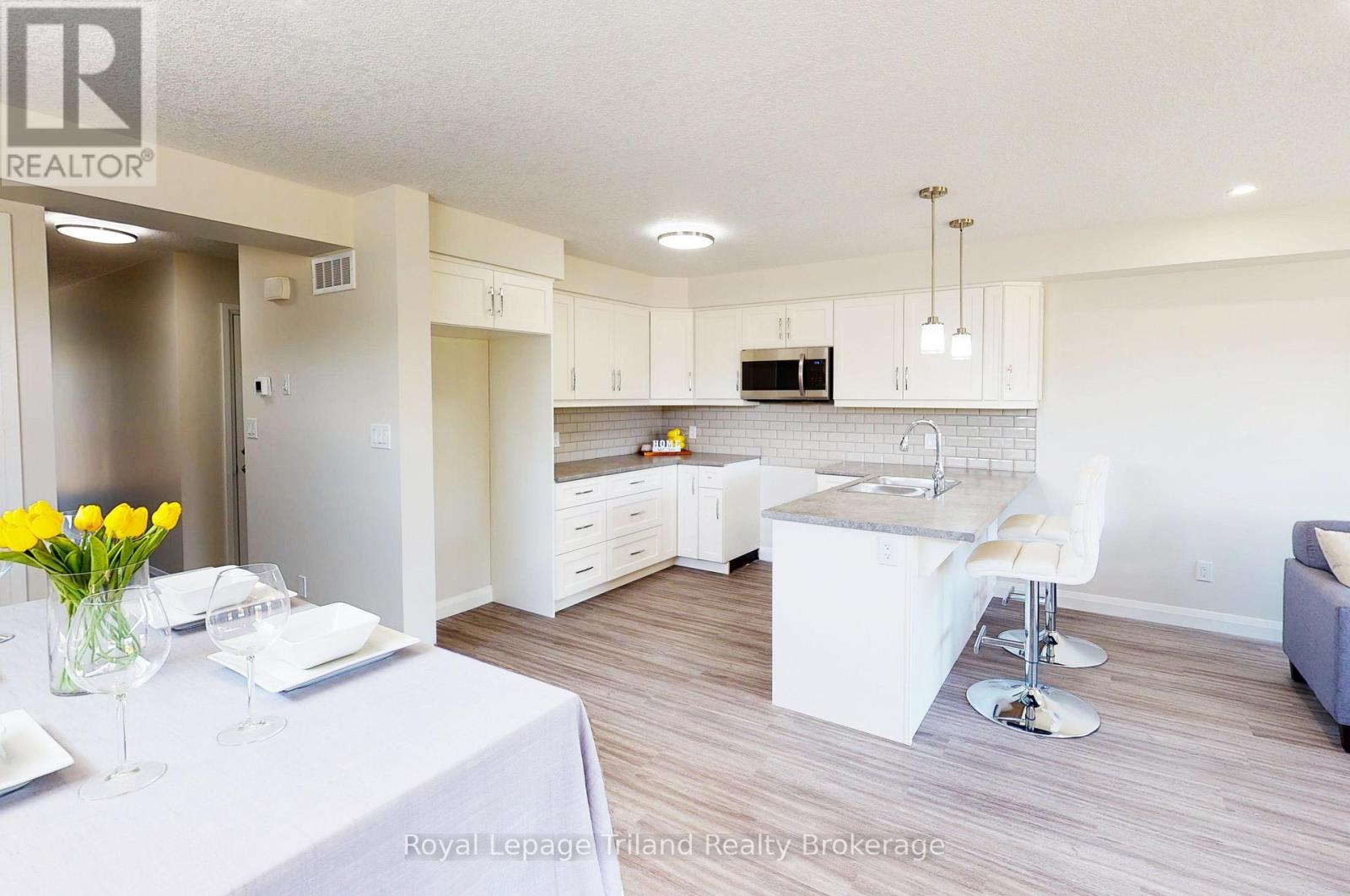 Unit B - 137 Wimpole Street Property Photo 7