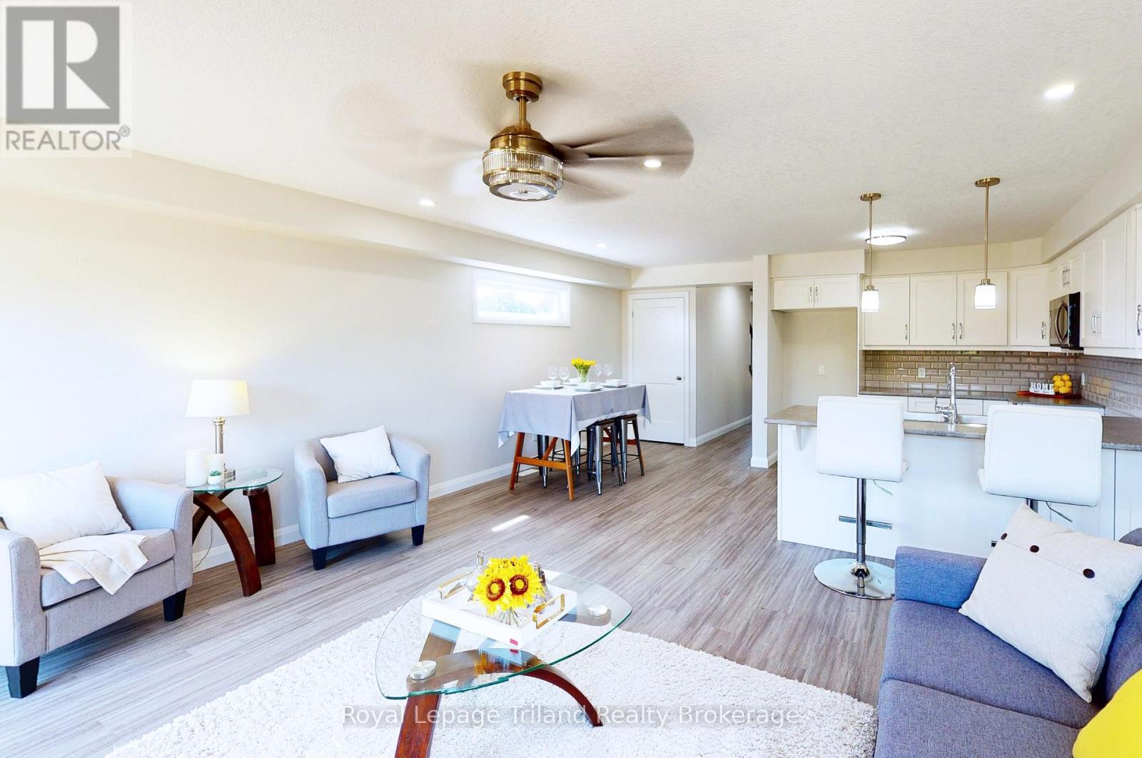 Unit B - 137 Wimpole Street Property Photo 11