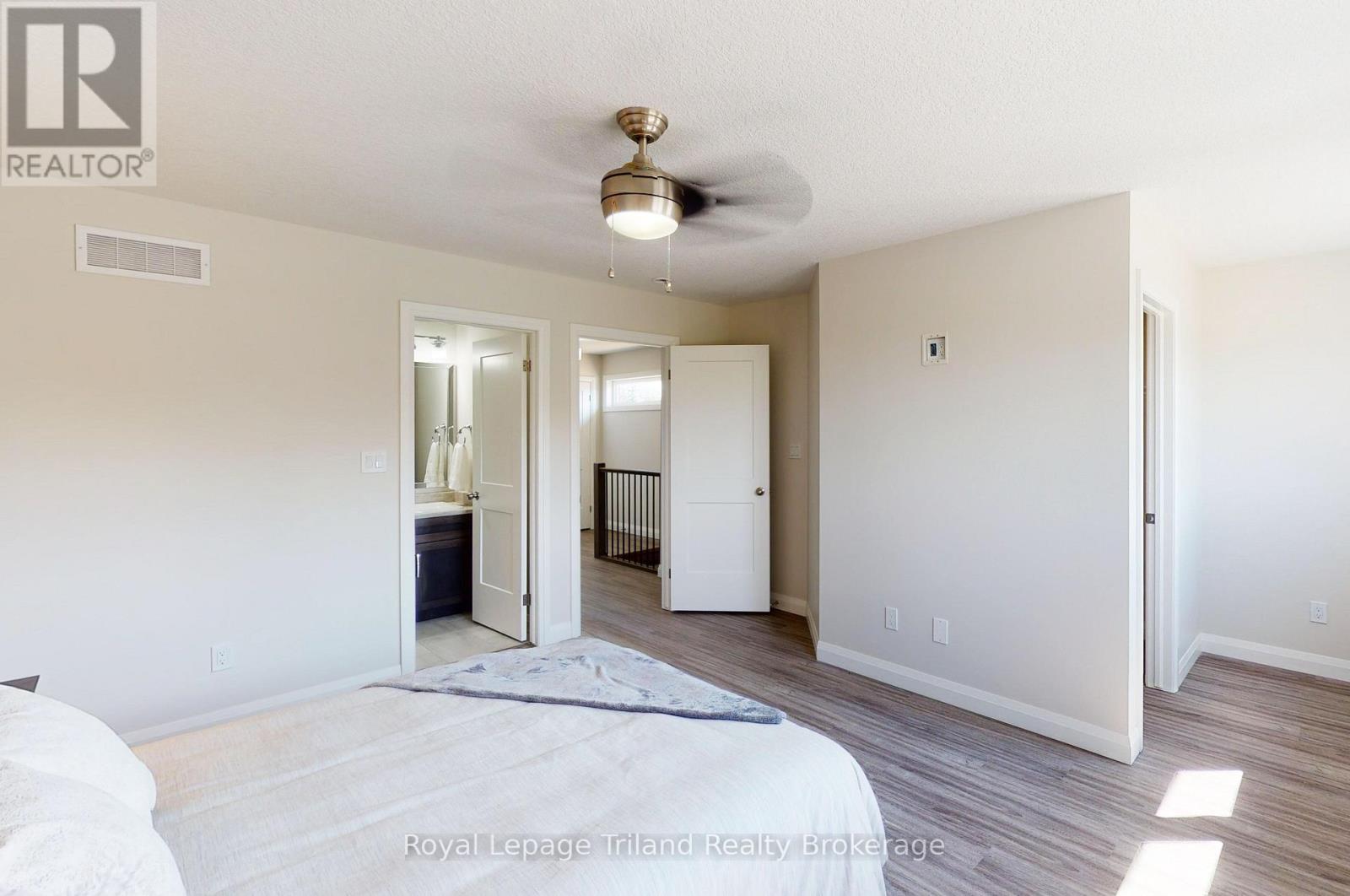 Unit B - 137 Wimpole Street Property Photo 20
