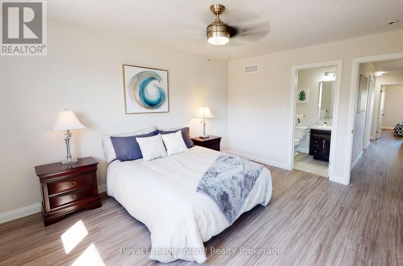 Unit B - 137 Wimpole Street Property Photo 21