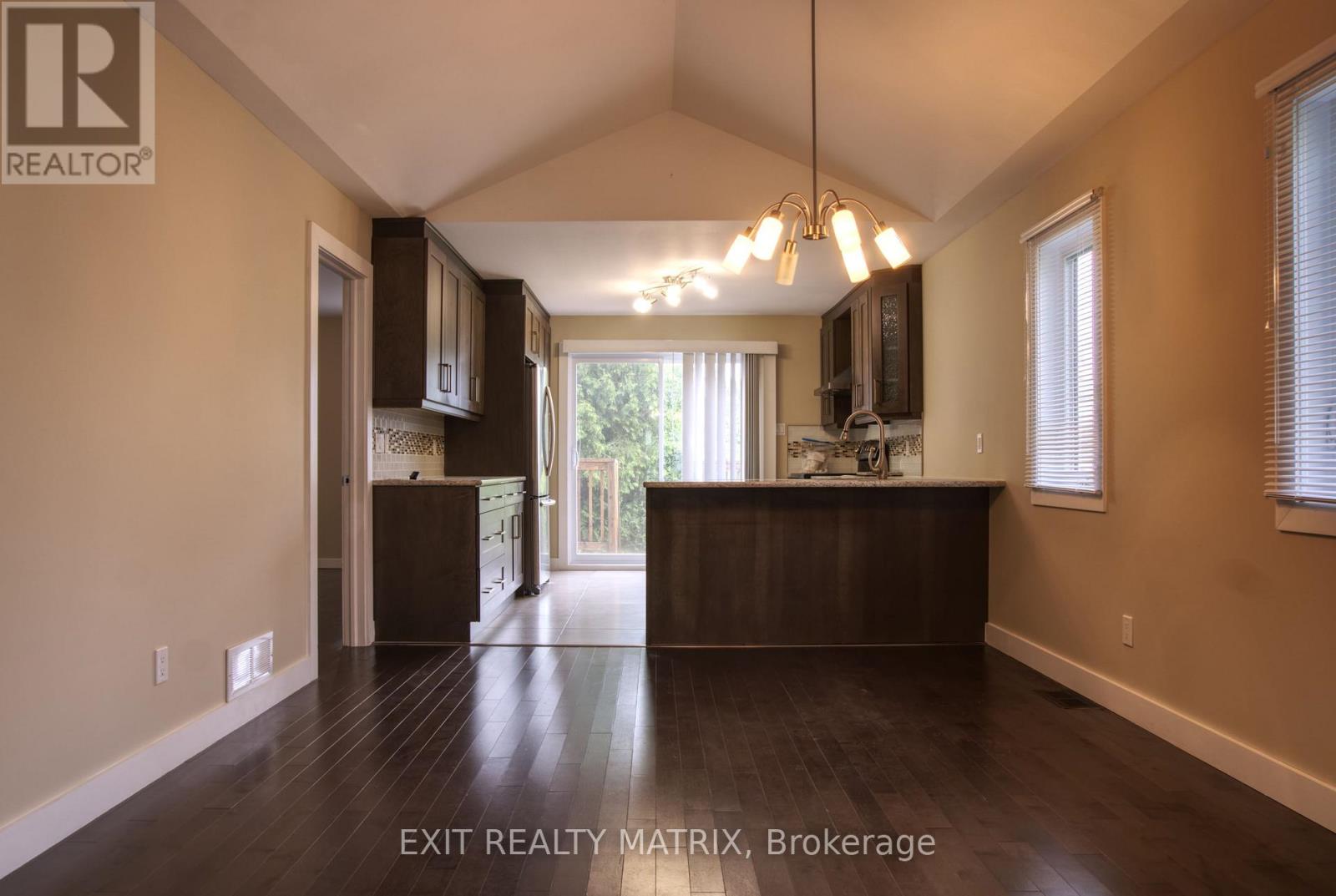 1557 Belcourt Boulevard Property Photo 4