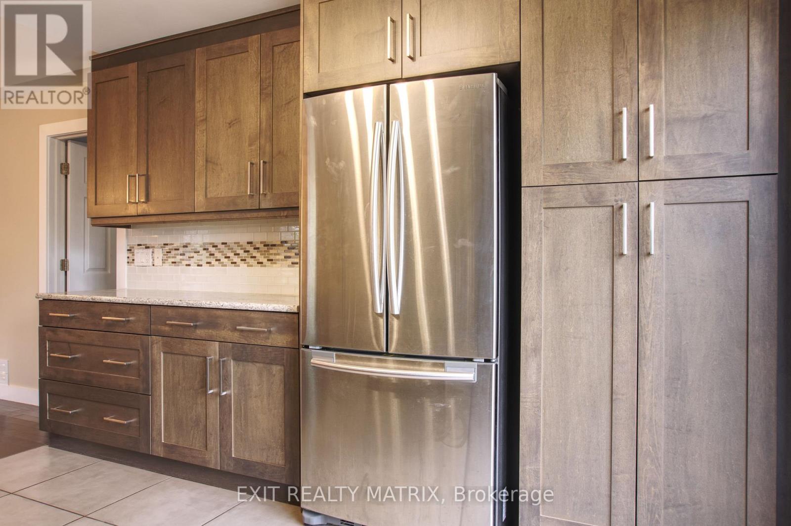 1557 Belcourt Boulevard Property Photo 8