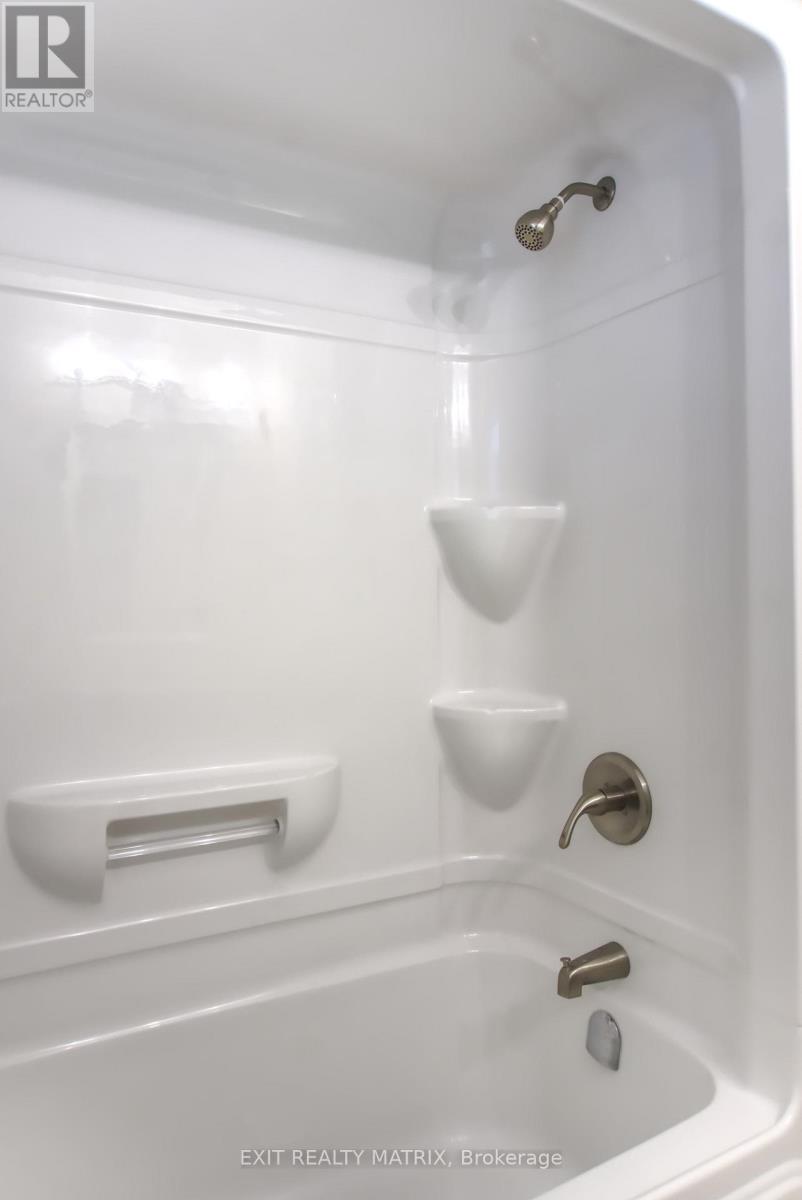 1557 Belcourt Boulevard Property Photo 14