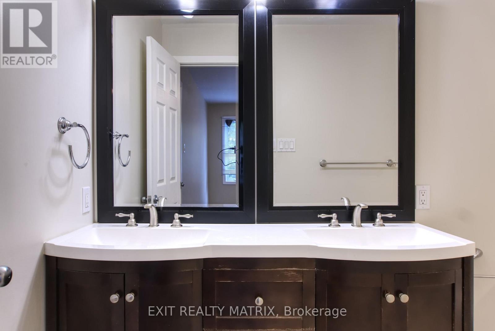 1557 Belcourt Boulevard Property Photo 19