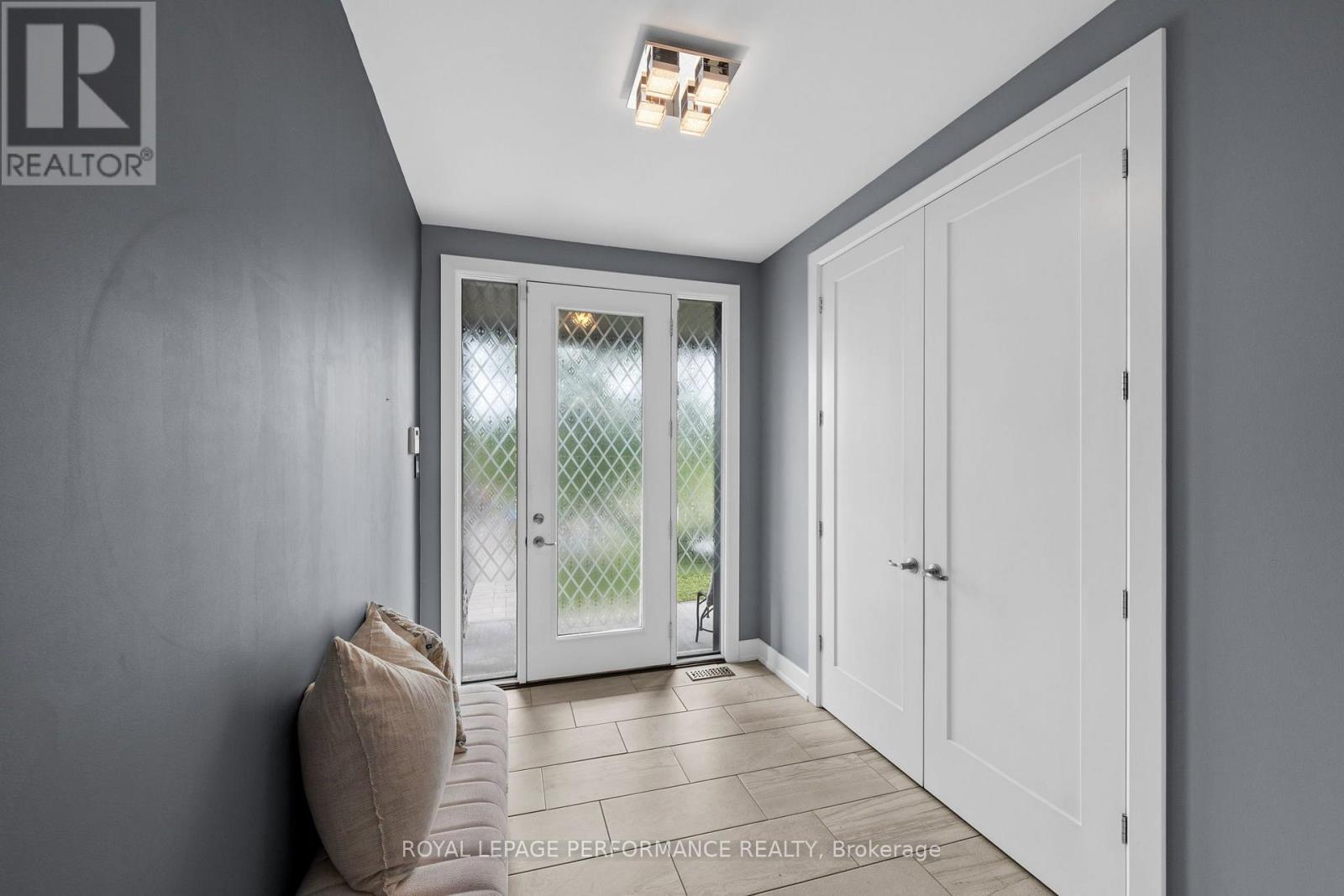 210 Spindrift Circle Property Photo 3