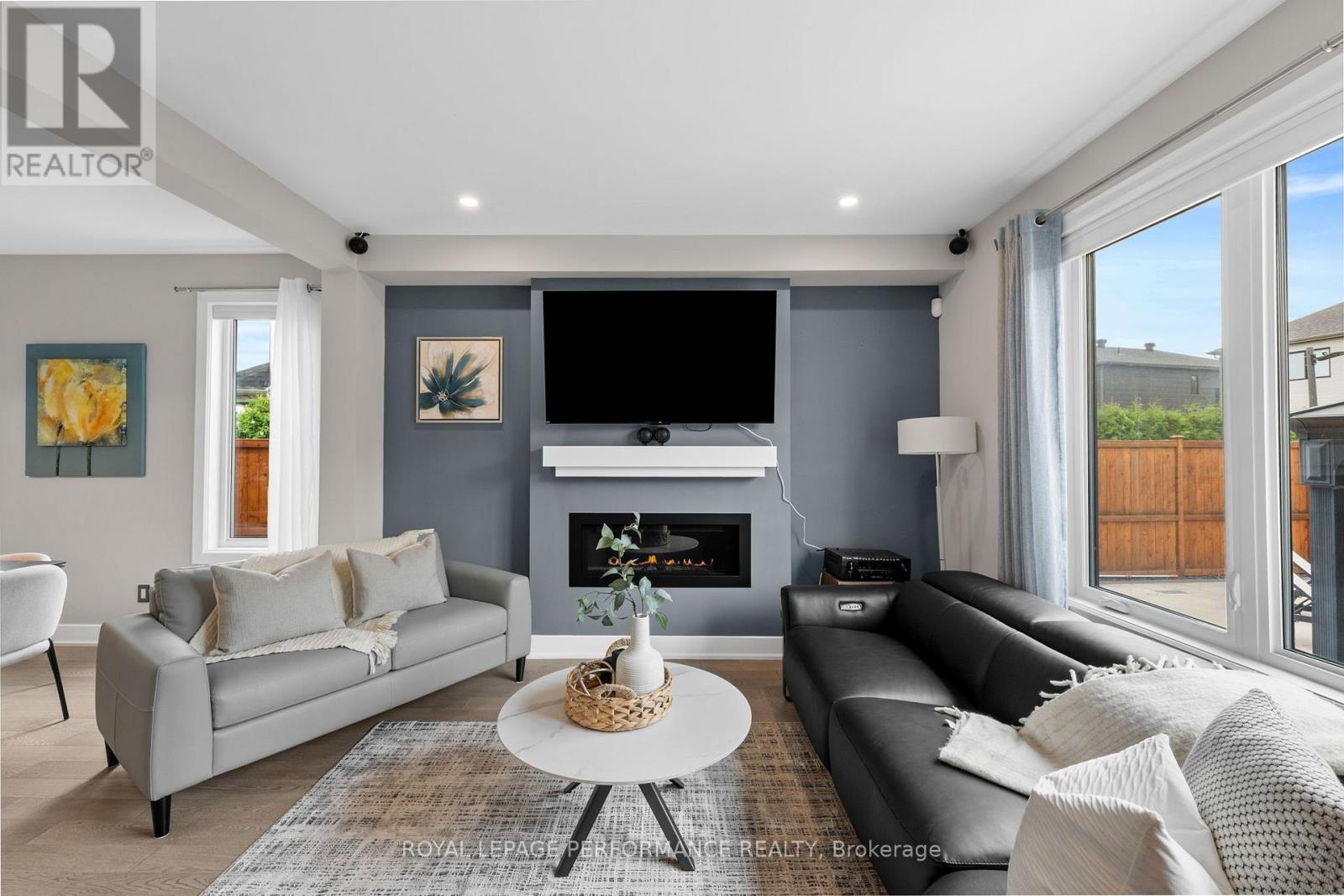 210 Spindrift Circle Property Photo 7