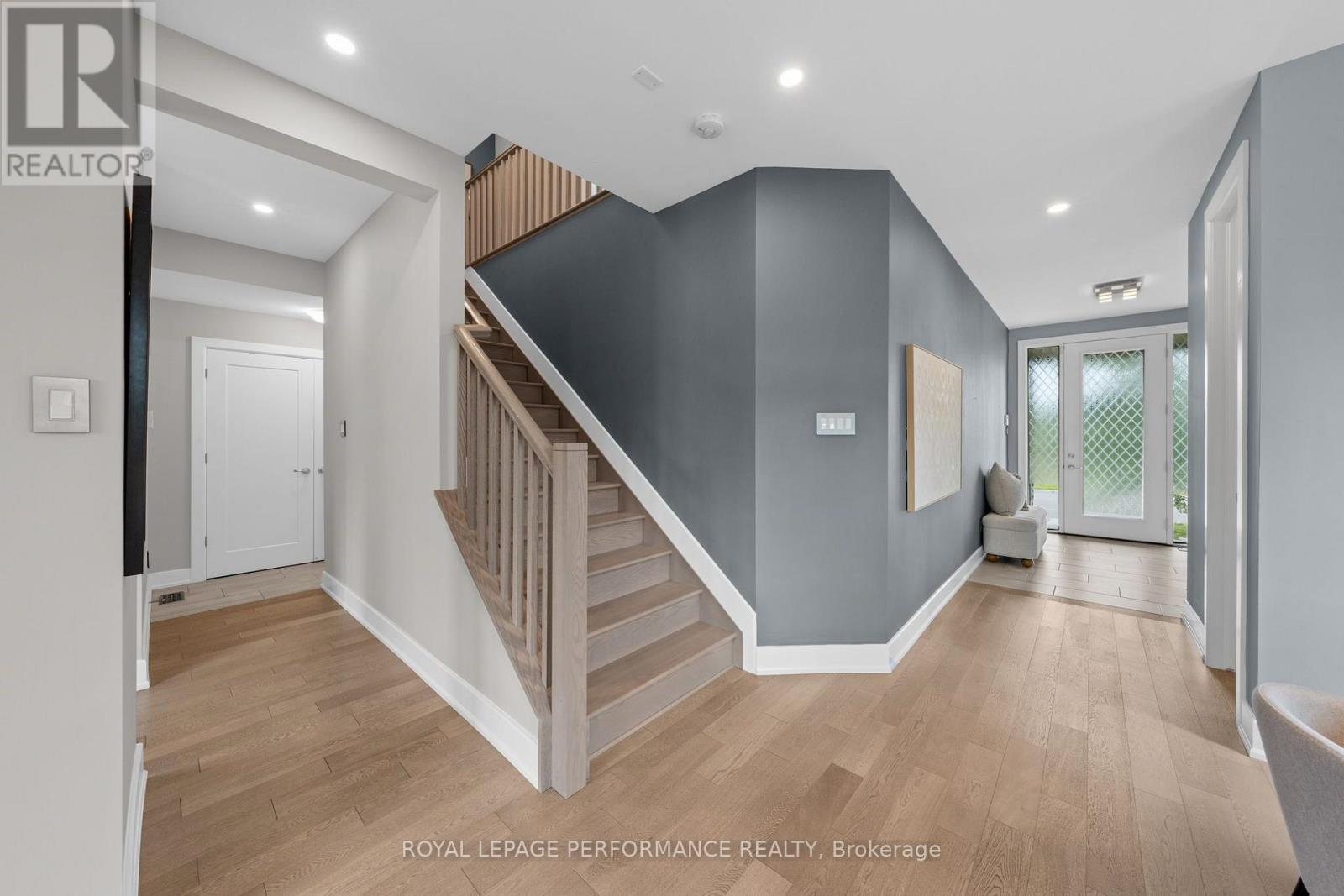 210 Spindrift Circle Property Photo 17