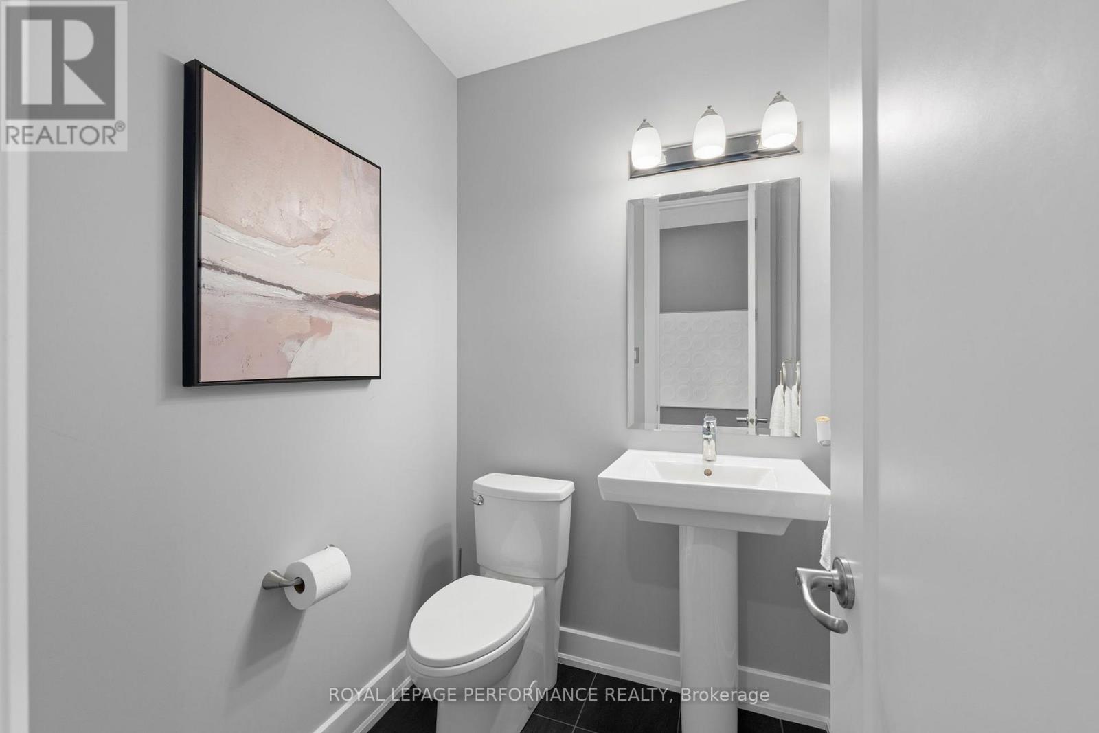 210 Spindrift Circle Property Photo 18