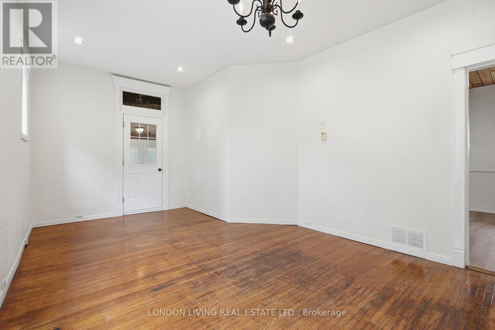 240 Wortley Road Property Photo 8