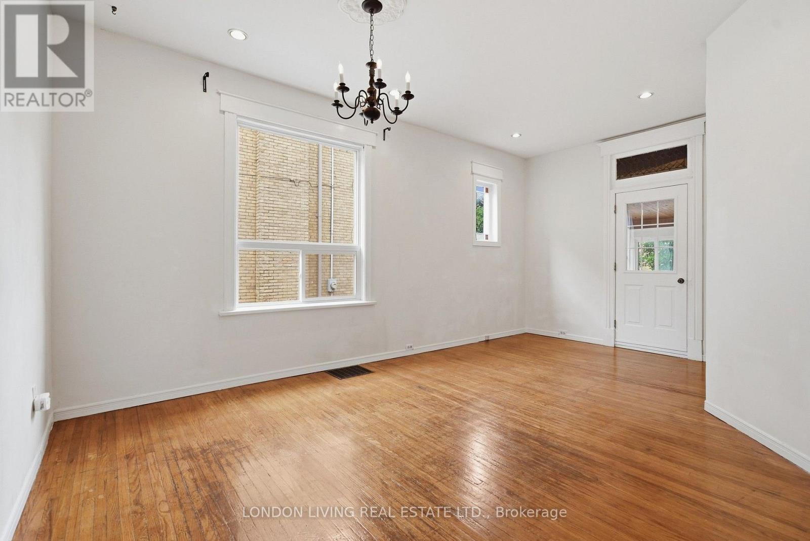 240 Wortley Road Property Photo 9