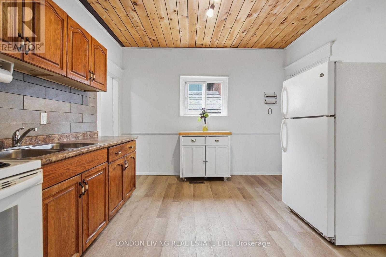 240 Wortley Road Property Photo 10