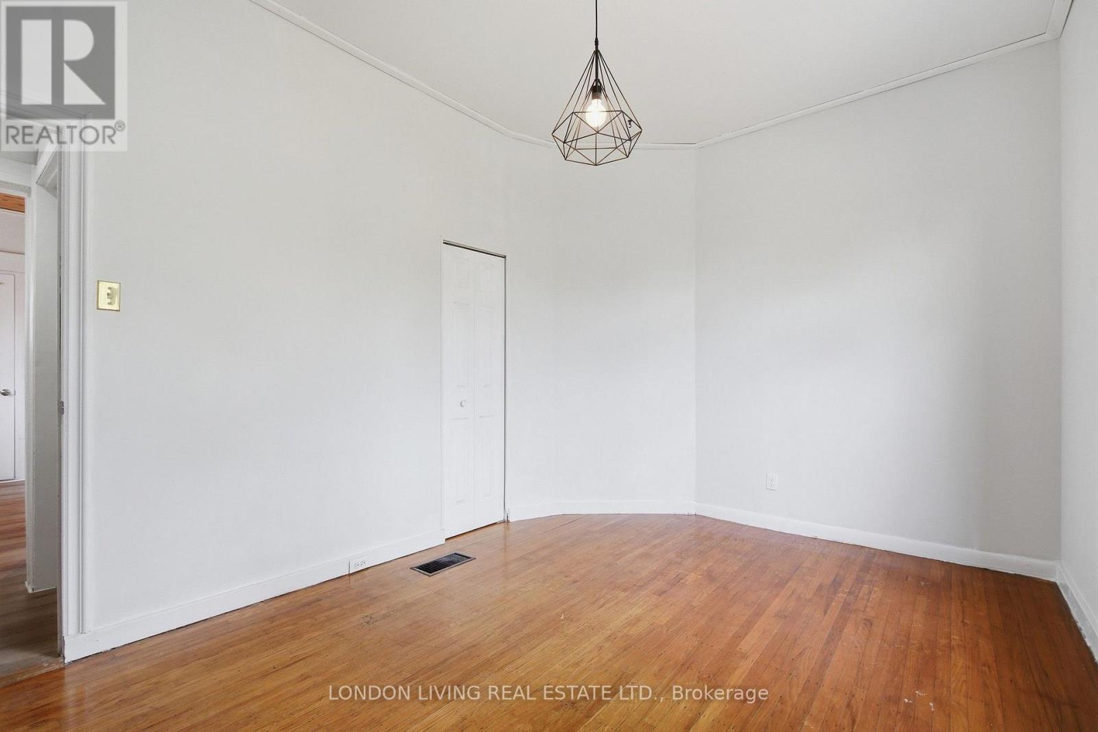 240 Wortley Road Property Photo 16