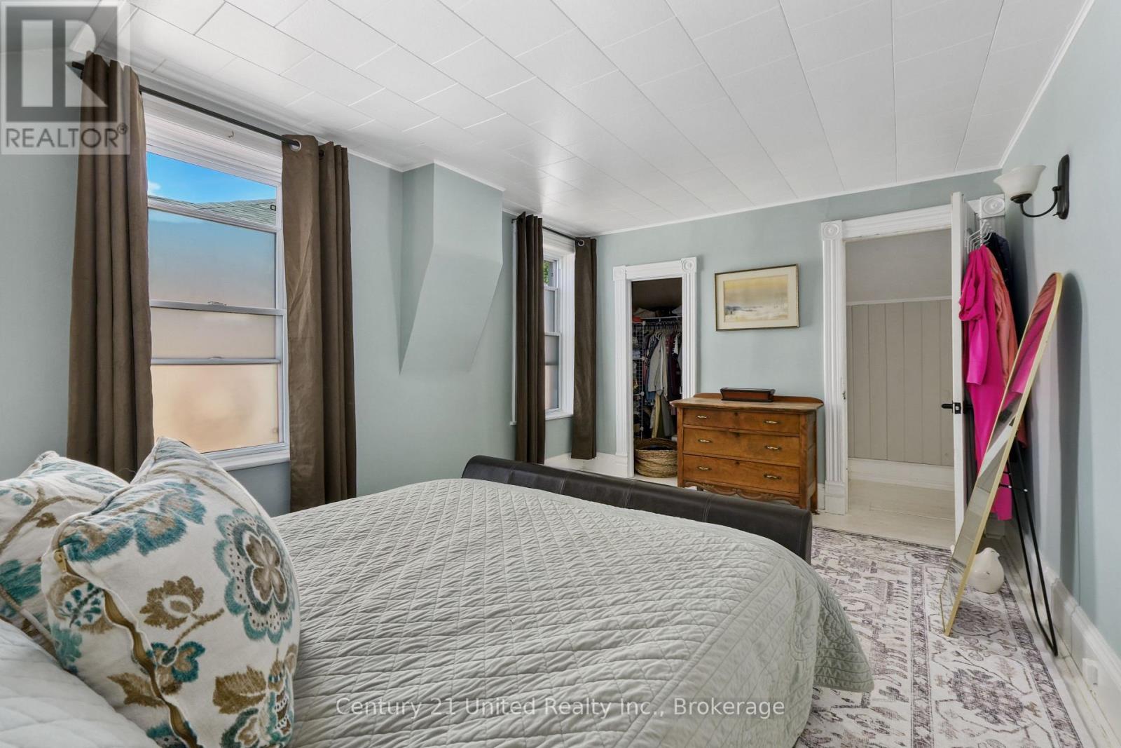 5 George Street E Property Photo 26