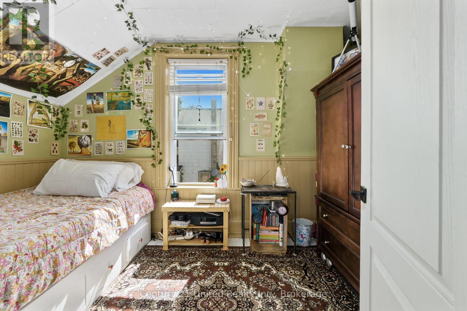 5 George Street E Property Photo 27