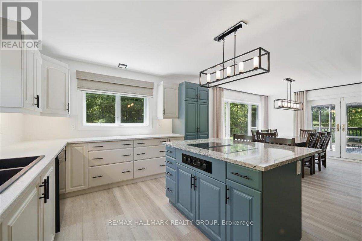 1720 Des Pins Road Property Photo 14
