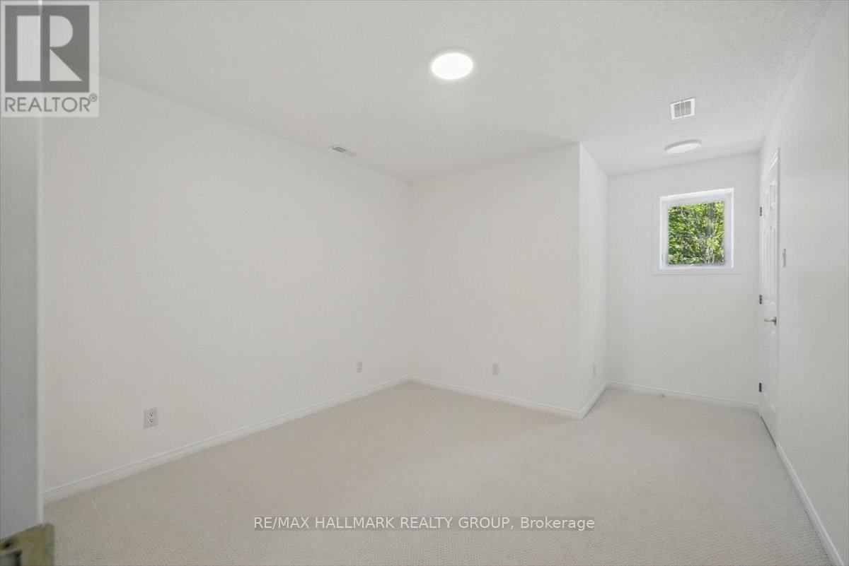 1720 Des Pins Road Property Photo 21