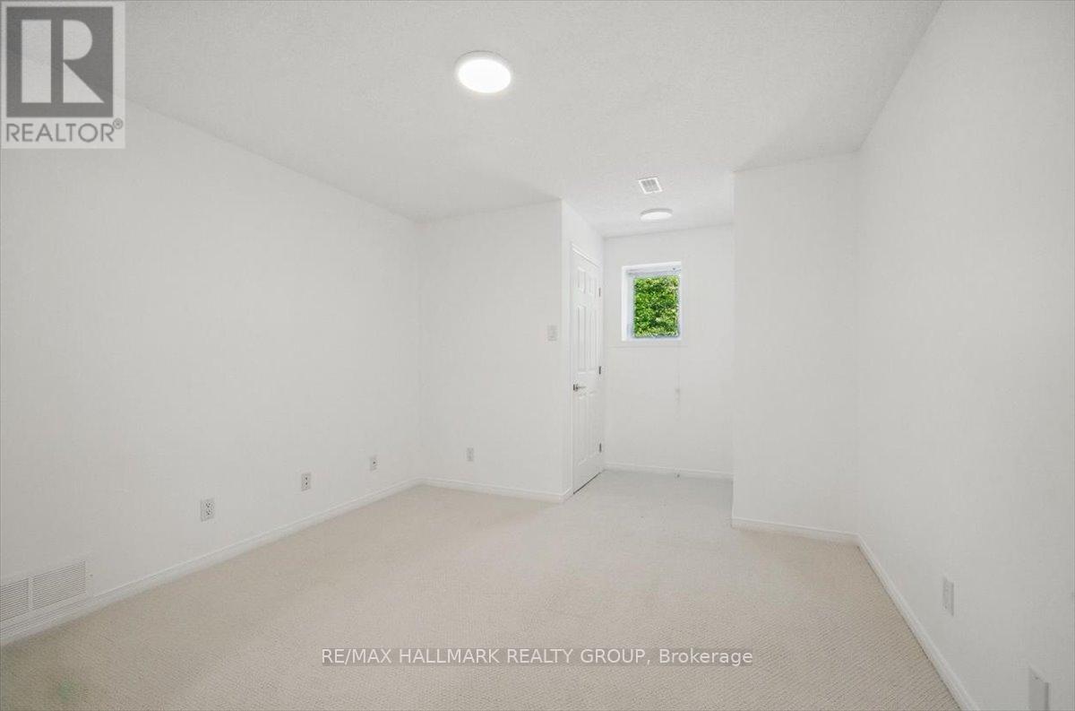 1720 Des Pins Road Property Photo 23