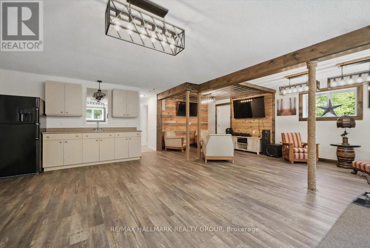 1720 Des Pins Road Property Photo 31