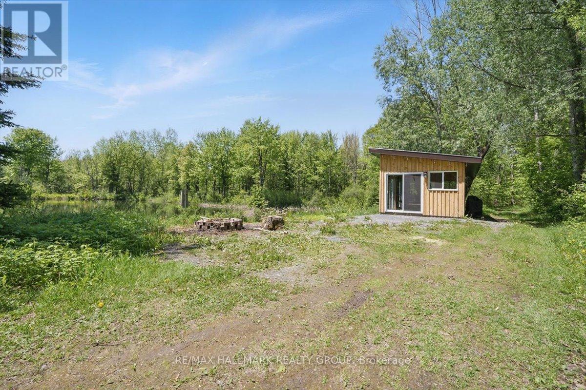 1720 Des Pins Road Property Photo 36