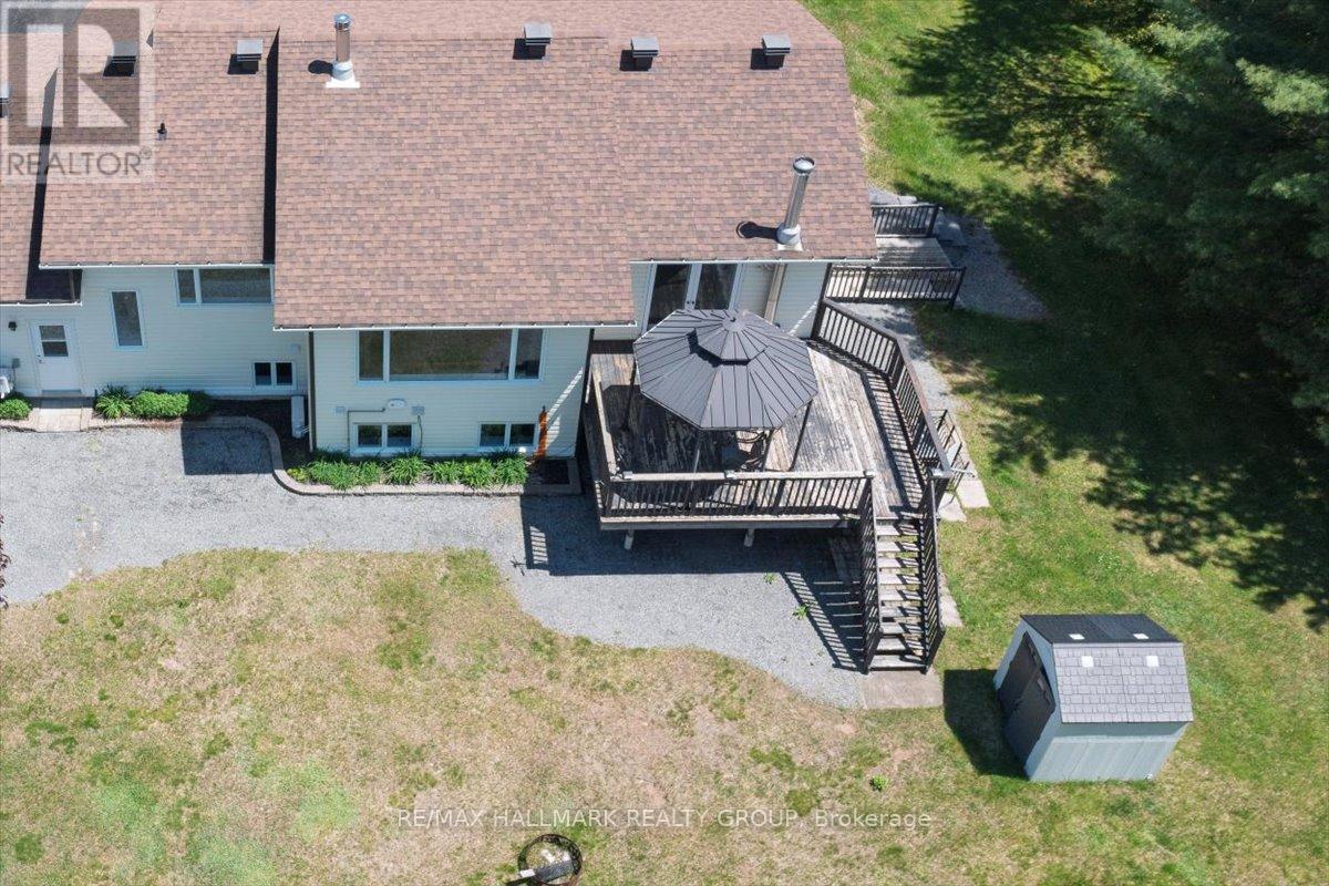 1720 Des Pins Road Property Photo 40