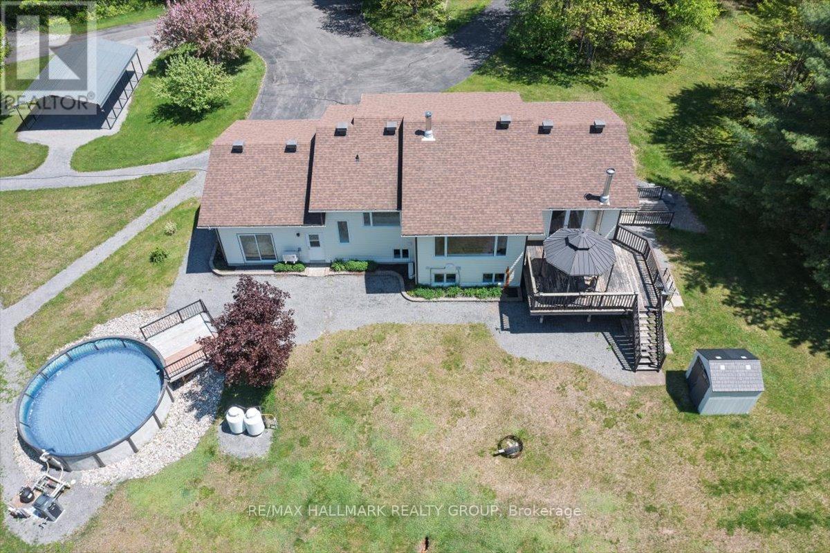 1720 Des Pins Road Property Photo 41