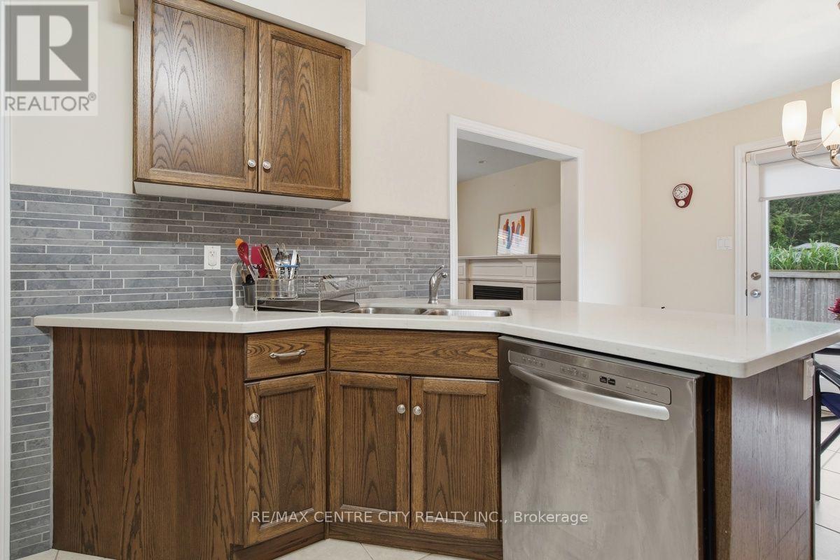 1982 Denview Avenue Property Photo 16