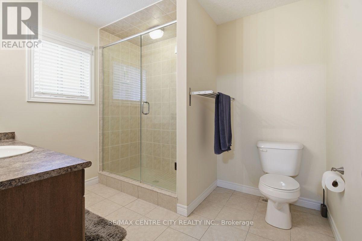 1982 Denview Avenue Property Photo 24