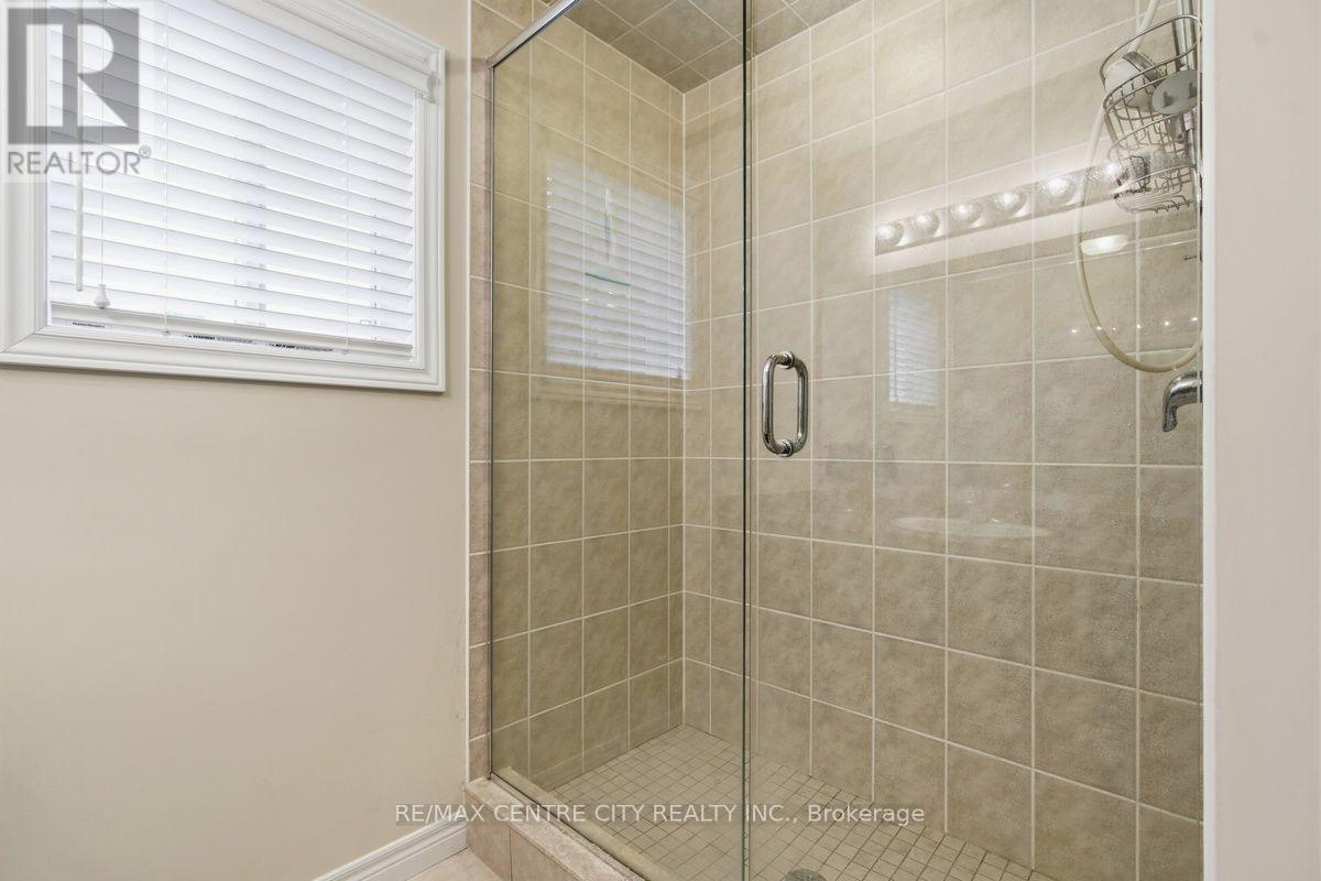 1982 Denview Avenue Property Photo 26