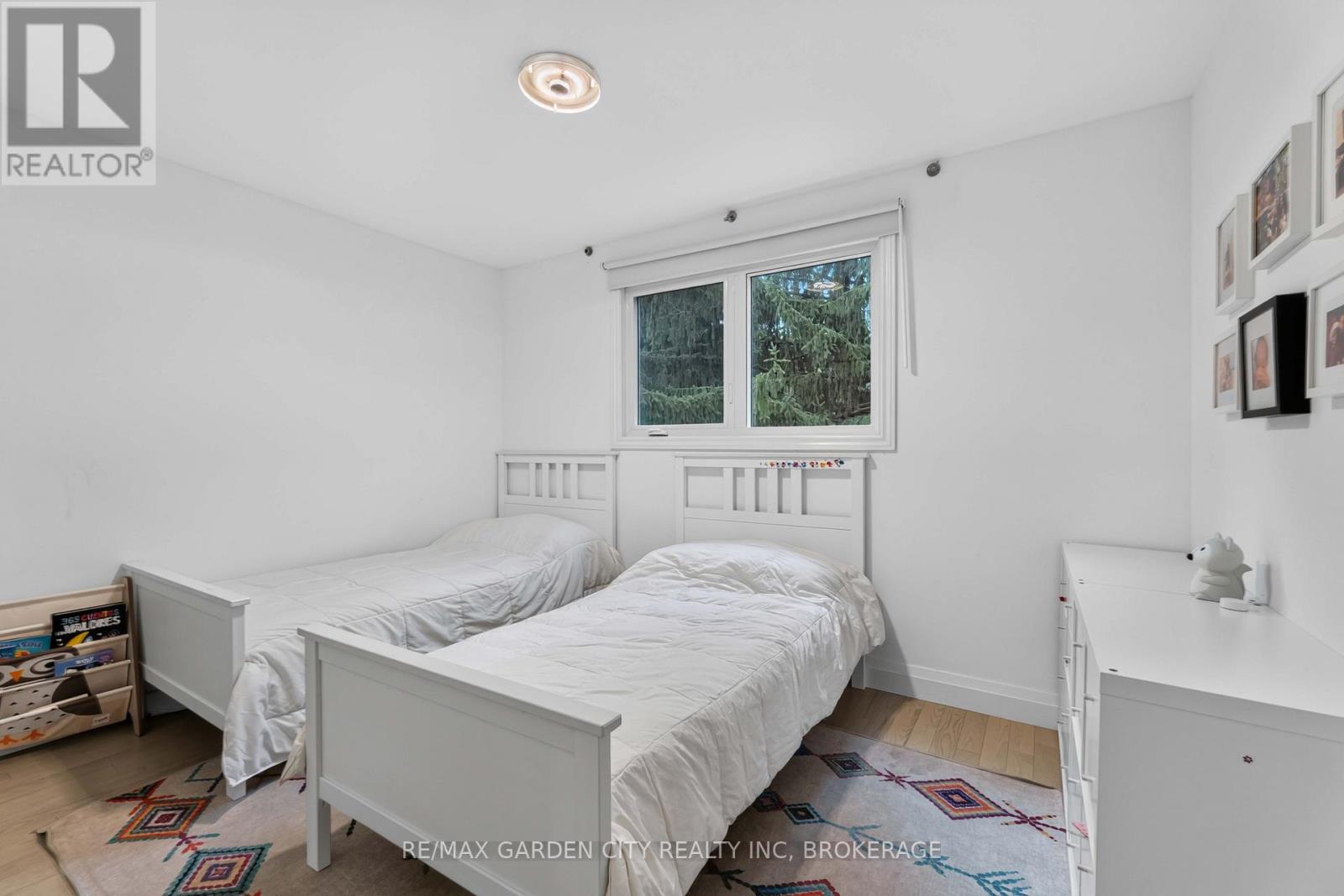 3 Fallingbrook Drive Property Photo 21
