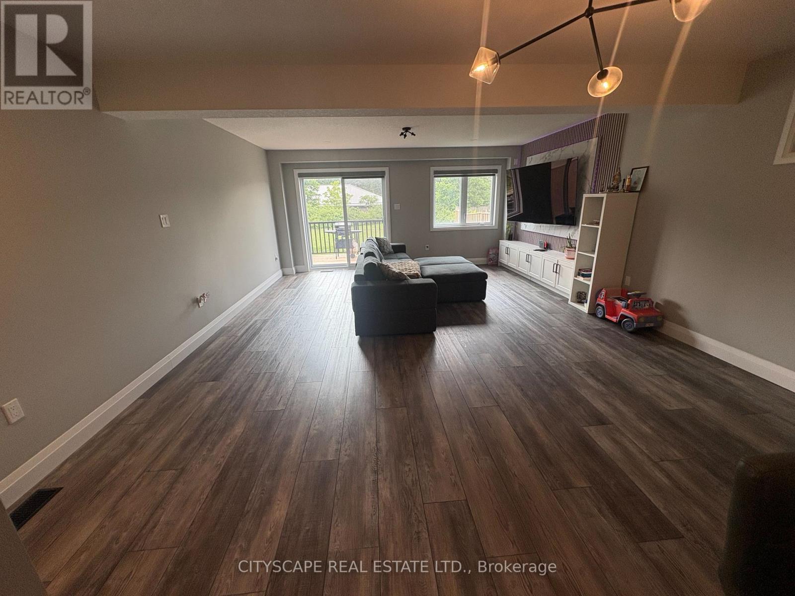 117 Stephenson Way Property Photo 10
